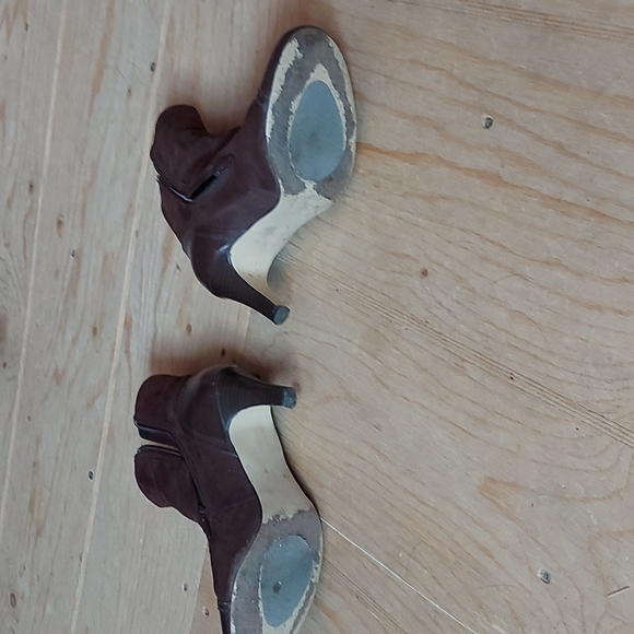 Size 6 Granny style pant boot - Picture 3 of 4